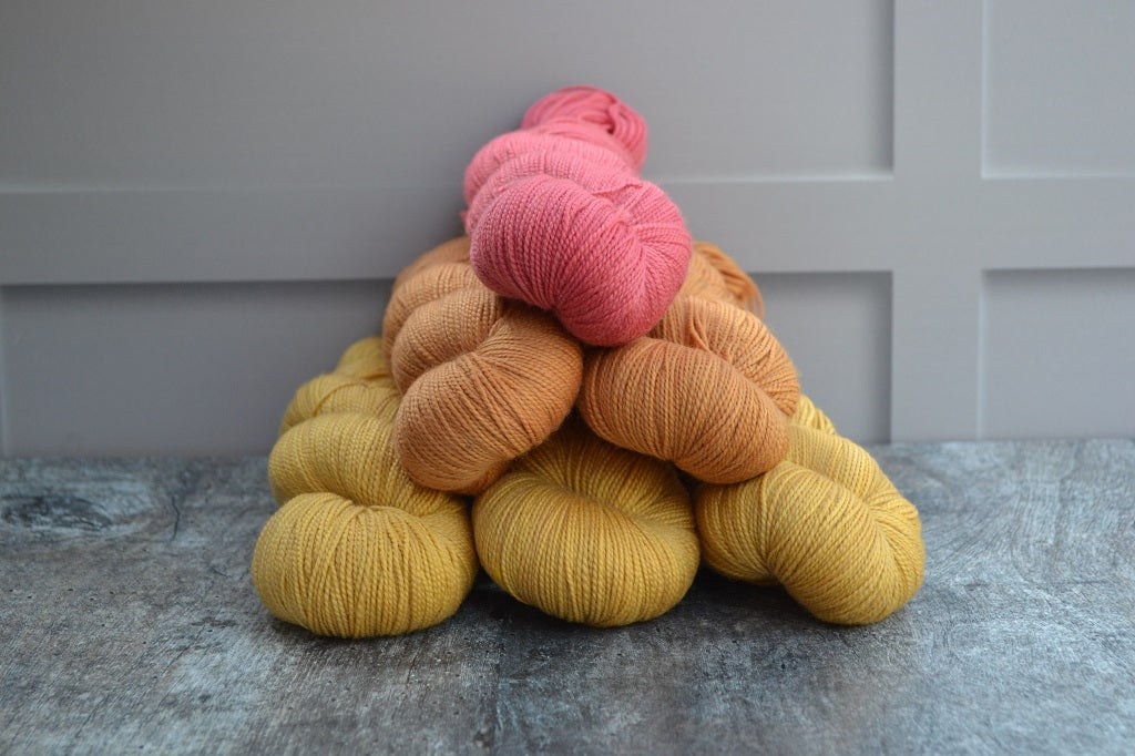 Hand Dyed Yarn, dyed with natural dyes - Merino Sock