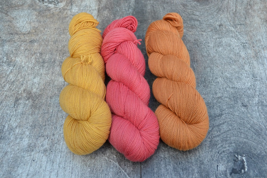 Hand Dyed Yarn, dyed with natural dyes - Merino Sock