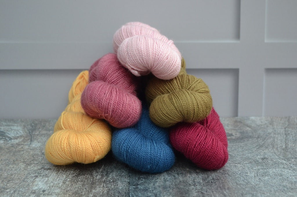 Hand Dyed Yarn, dyed with natural dyes - Bluefaced Leicester 4 ply