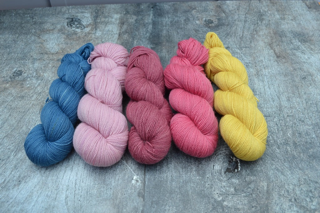 Hand Dyed Yarn, dyed with natural dyes - Bluefaced Leicester 4 ply 1