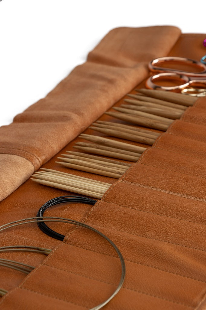 muud Elona Handmade Leather Needle Case 2