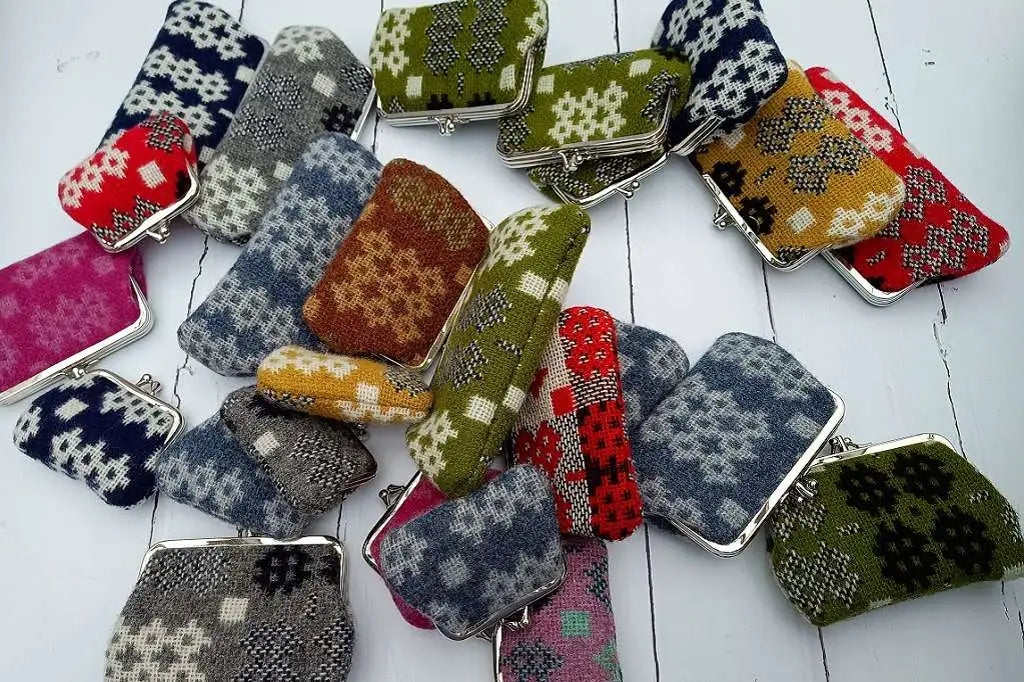 Welsh tapestry purses - coin purses, medium and large sizes. Clasp coin purses.